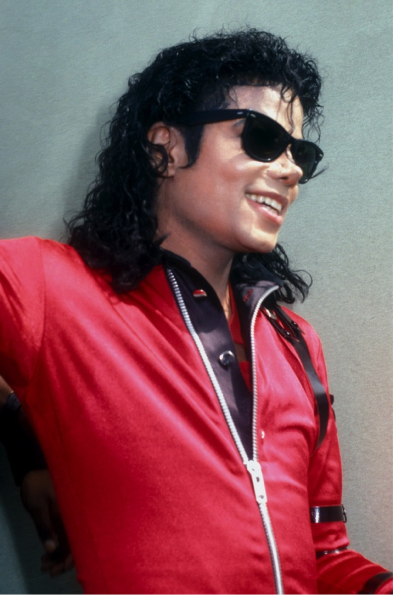 michaeljackson's tweet photo. “I look at things and try to imagine what’s possible and then hope to surpass those boundaries.” –Michael Jackson http://t.co/Vf319doUZH