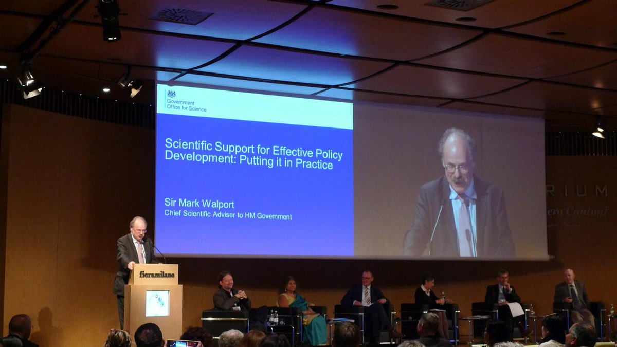 uksciencechief's tweet photo. Sir Mark is speaking at #EFSAExpo2015 on the future of food safety http://t.co/ScIGhGQUeJ