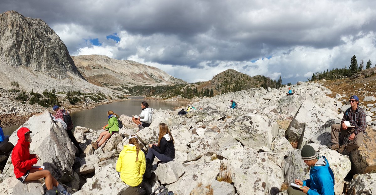ColoradoCollege's tweet image. GY140 students observe geological deposits, topographic features associated w/past glaciation in Wyoming. #blockplan