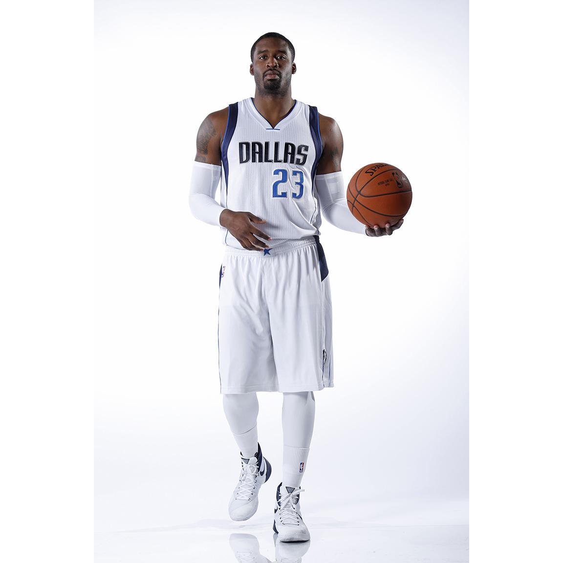 Happy 29th birthday to Wesley Matthews! 