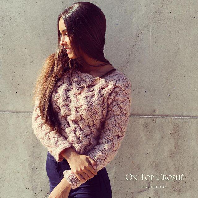 ¡Uno de nuestros últimos tops! 🙅¡Entra ya! bit.ly/1X3Dseo #moda #fashion #tops #clothing #brand #RT #trendy