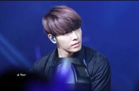 He\s 30 now. But never get old. Happy birthday Lee Donghae. Take care&stay healthy. Love u 