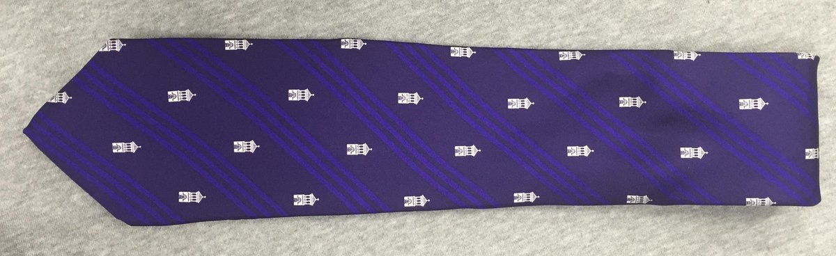MSJSchoolStore's tweet photo. More new items! @MSJGaels, @MSJStudents #Gaelnation #Gaelgrad http://t.co/qBXYGgyyUF