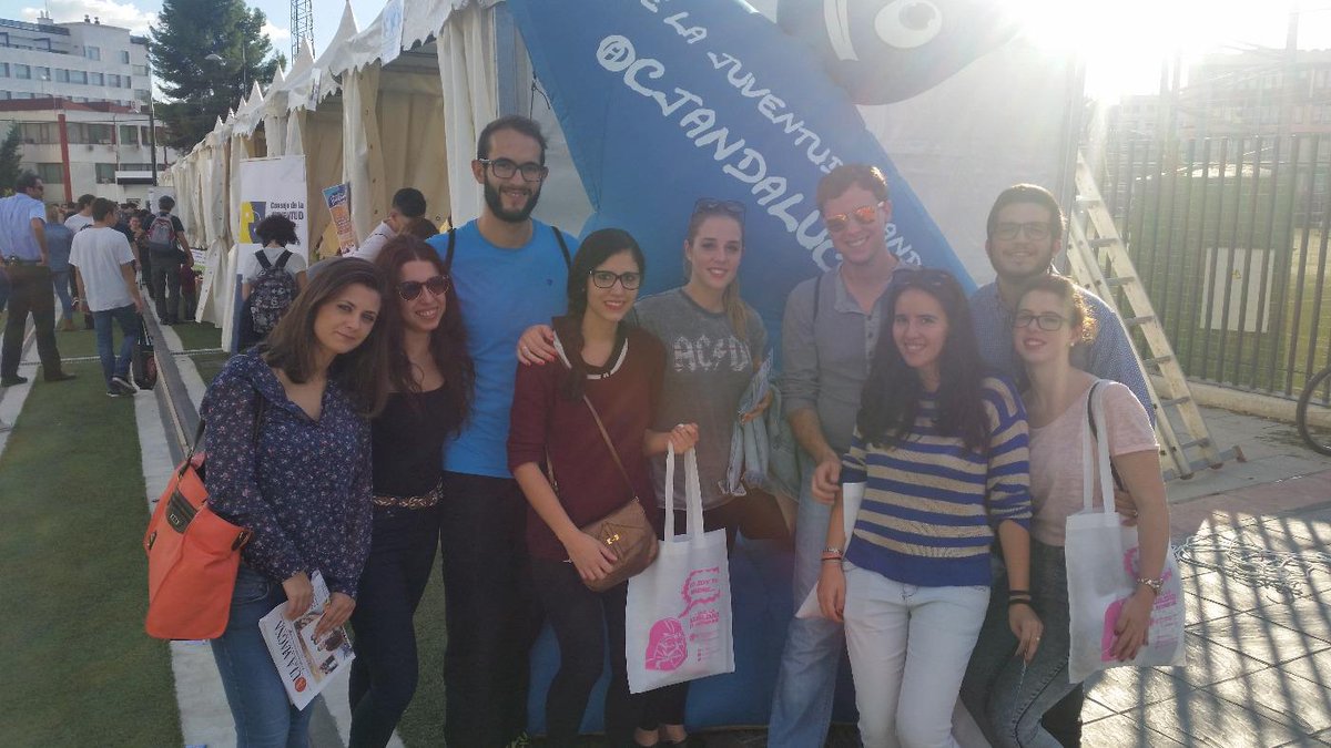_noemii94's tweet photo. #FeriaCJA http://t.co/AtZuhP4Cg3