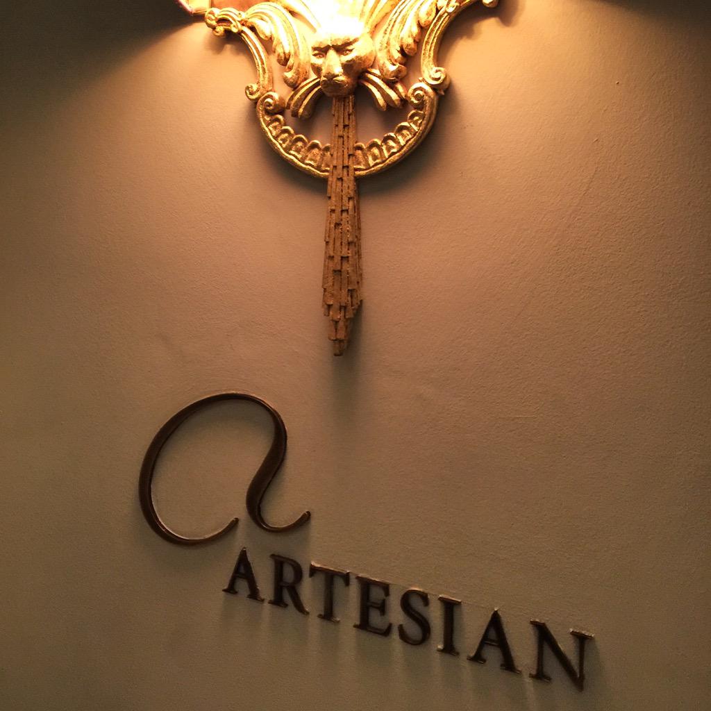 HedonistCouture's tweet photo. #Artesian ; Best bar in the world? http://t.co/iVjbIxVdWn