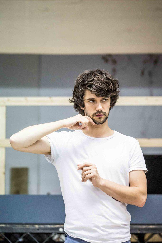 Happy birthday to the incomparable ben whishaw ! 