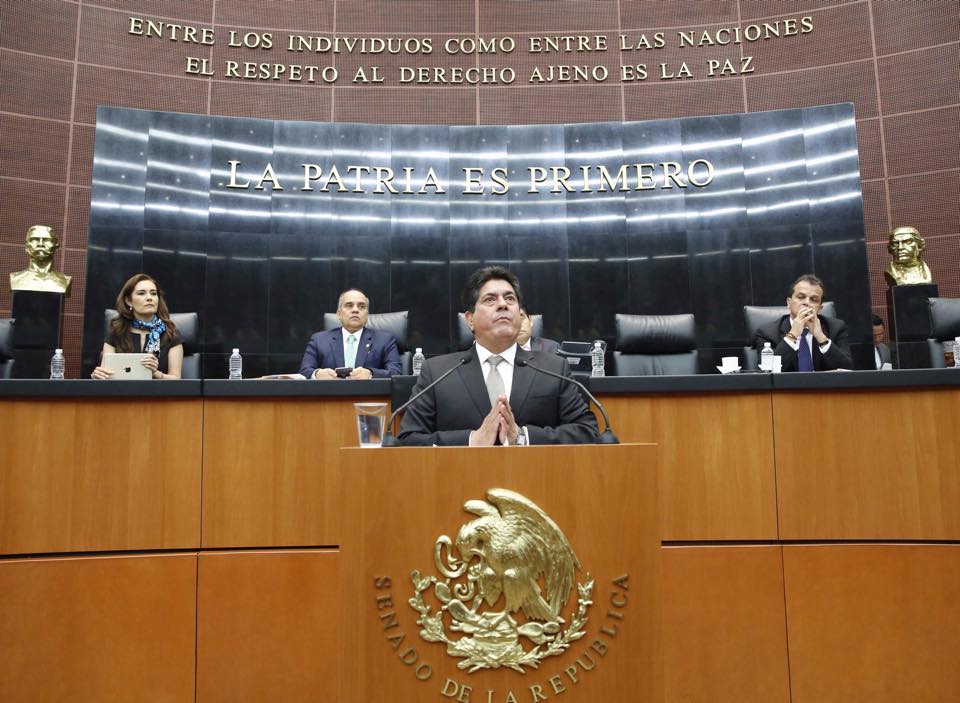 PabloAbdi's tweet photo. Don @Tomas_Torres ya se escucha mas de ud vamos por #Zacatecas #felizmiercoles https://t.co/LW2VukQerT http://t.co/qEn25ZMczq