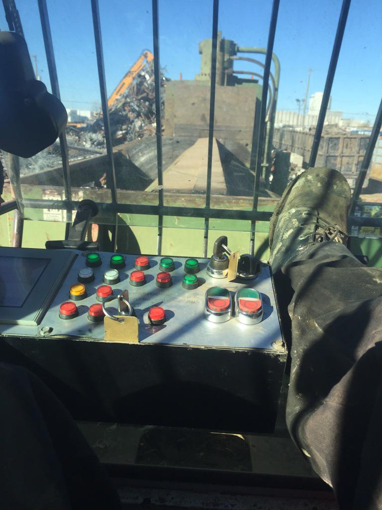 sLaa84's tweet photo. Posted at work, feet up and living the easy life lol still cant believe they pay me 21$ a hr to do this job lol http://t.co/MQKZjUiP89