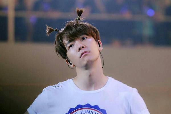 Happy birthday my wonderboy, forever 5yrs old kids Lee Donghae :\) 