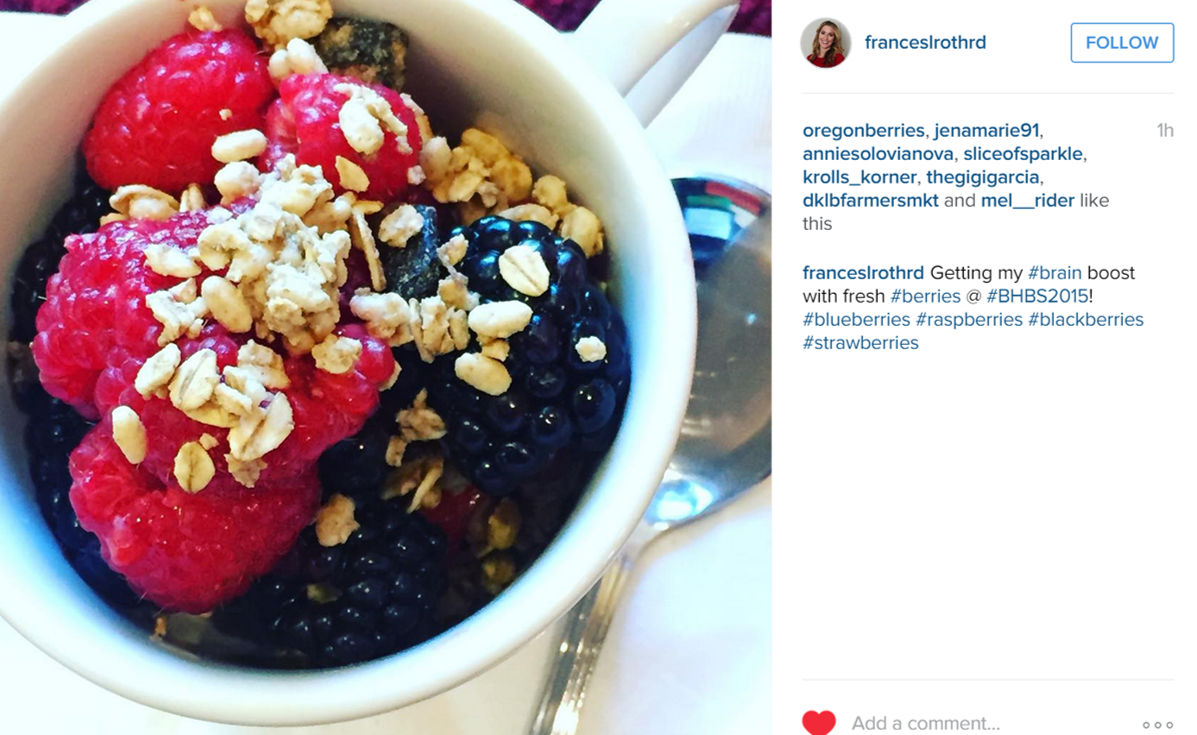 Berry_Health's tweet photo. Gorgeous photo of this morning's snack by @FrancesLRothRD! Thanks to @driscollsberry for sponsoring! #BHBS2015 http://t.co/anPqbKUPjd
