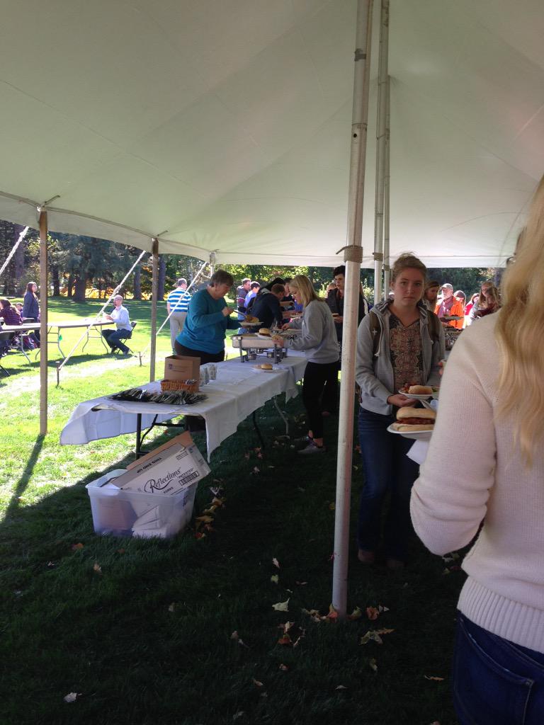 anupma1004's tweet photo. #hsweek15 donate a dollar for lunch south Mackay hall http://t.co/csOinzioIh