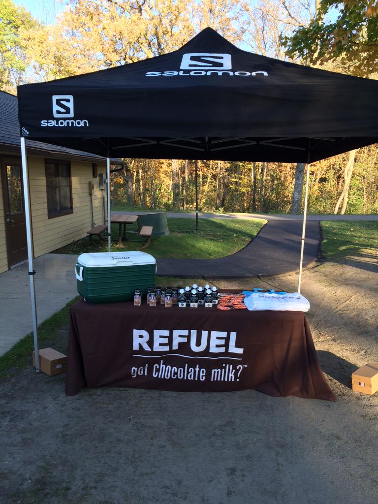 NatrelUS's tweet photo. We are all set up at Hyland Lake Park ready for the runners! Come and refuel with #Natrel Chocolate Milk! http://t.co/8enGdJPEja