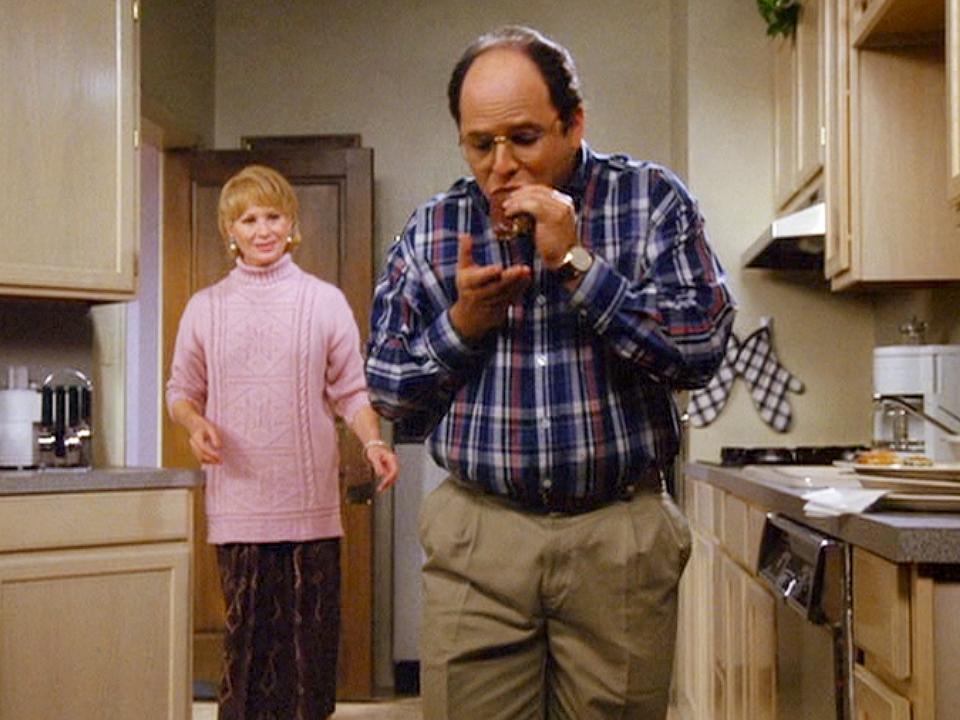 Don’t let anything stop you from enjoying your dessert today. #Seinfeld #NationalDessertDay http://t.co/iu4C2tgA4x