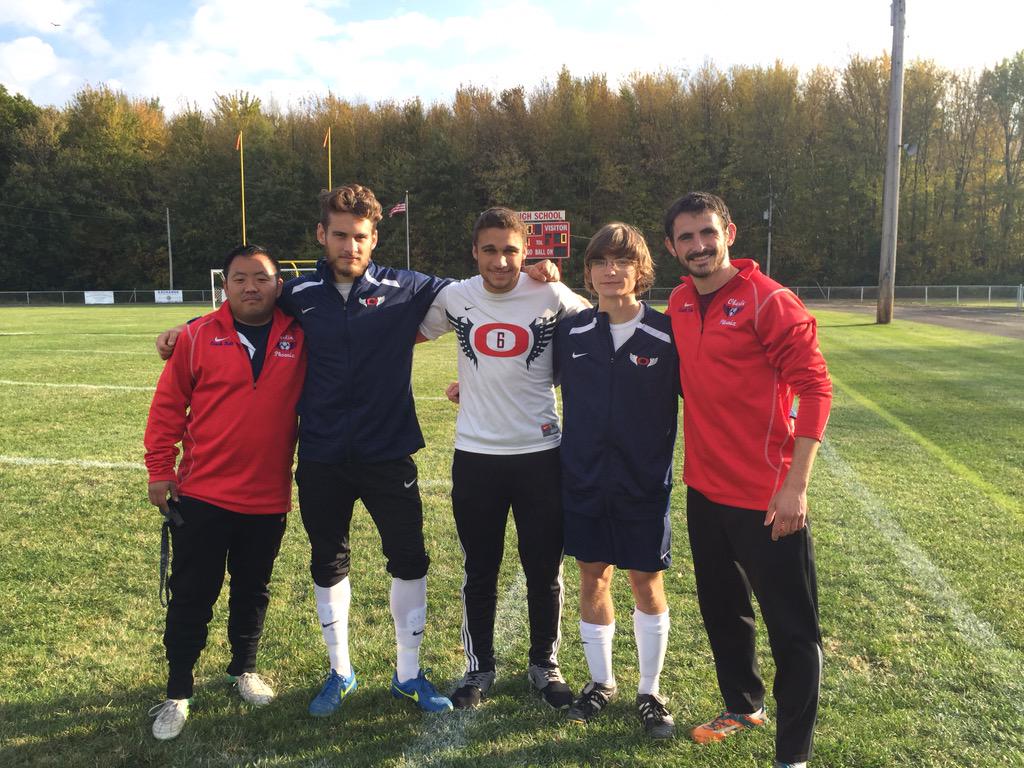 robert_rip's tweet image. I'm going to  miss those 3 soccer players