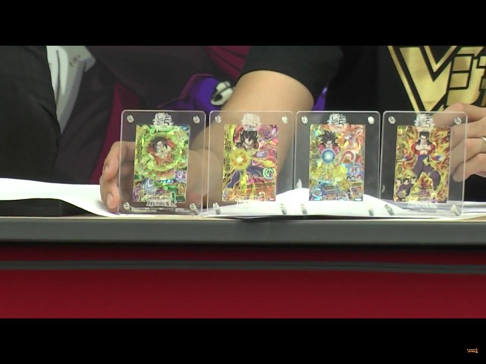 16BitsEra's tweet image. Esta semana han presentado por primera vez a Son Gohan en SSJ4!!! #DBH #DragonBallHeroes #DragonBallZ