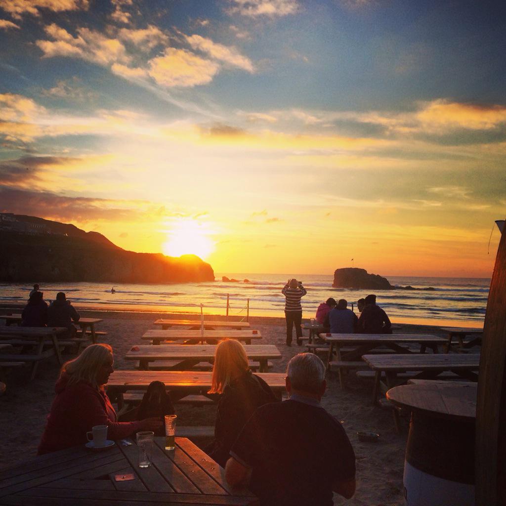 #perranporthbeach #sunset #CornwallLove #perfectWeather #CornishBeaches #perranporth #perfectSurf