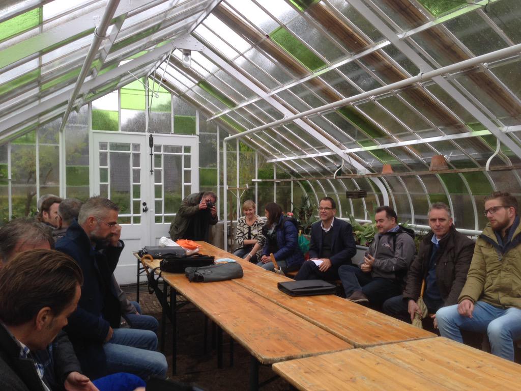BertBeekhof's tweet image. Docenten Tuin- en Landschapsinrichting @heliconNL organiseren inspirerende vakdag monumentaal groen @kasteeltwickel