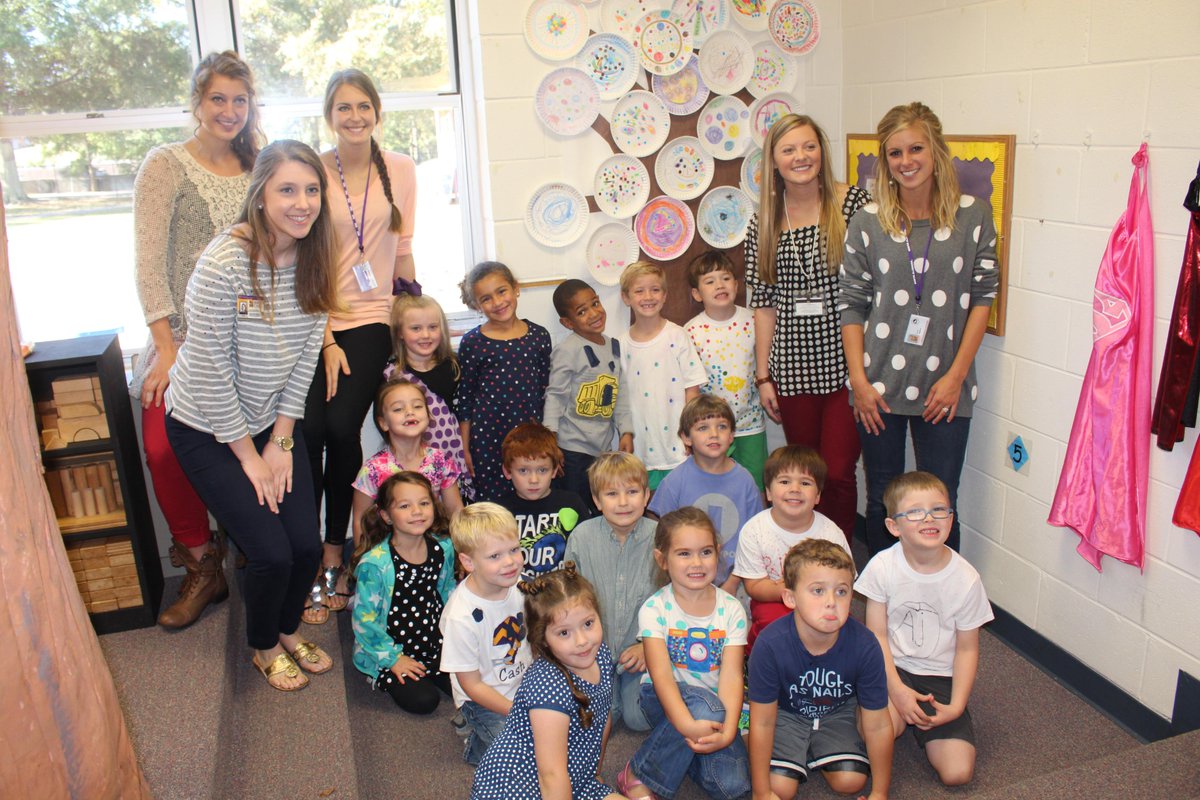 KilbyLabSchool's tweet image. Great job collaborating and connecting on Dot Day with elementary education students from UNA!!!#alpartners