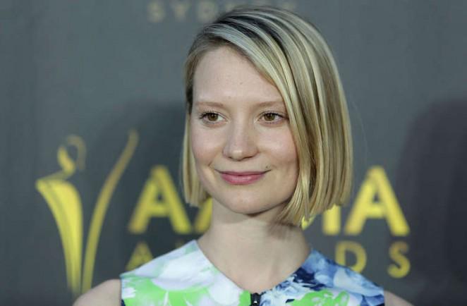 Happy 26th birthday, Mia Wasikowska! 