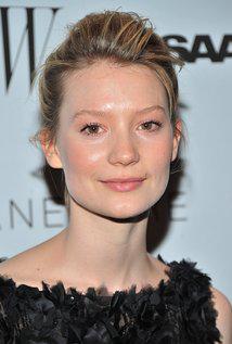 Happy Birthday to Mia Wasikowska (26) 