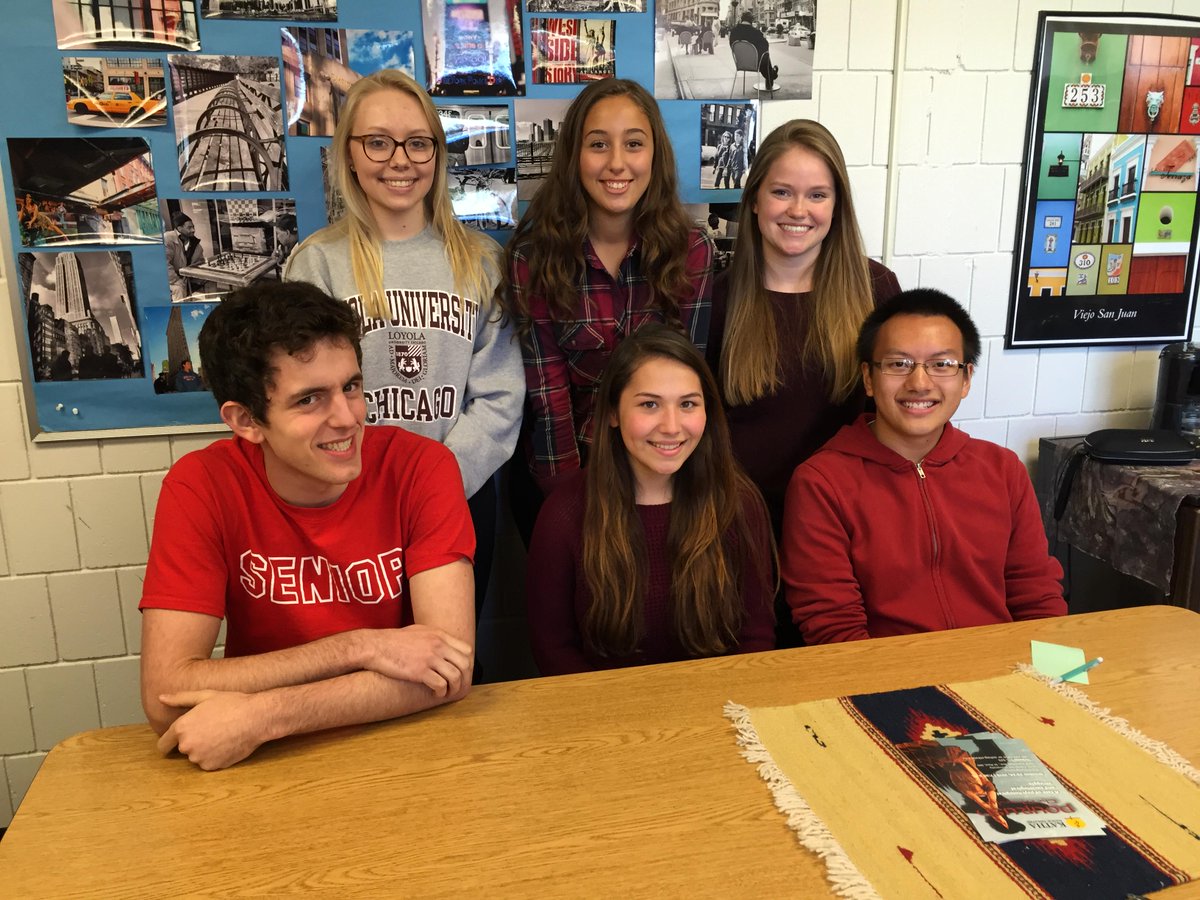 herffjonesmsp's tweet photo. @HPseniors2016 you picked out a great design for your class' grad announcement! Ordering details to follow in January http://t.co/UmZBQ5Kvxm