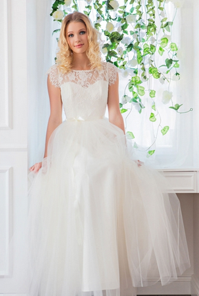 Tropic_Chloe's tweet image. We love 'Pip' by Wendy Makin #aussiecouturedesigner #readytowearcollection #weddingdress #understated &amp;lt;3