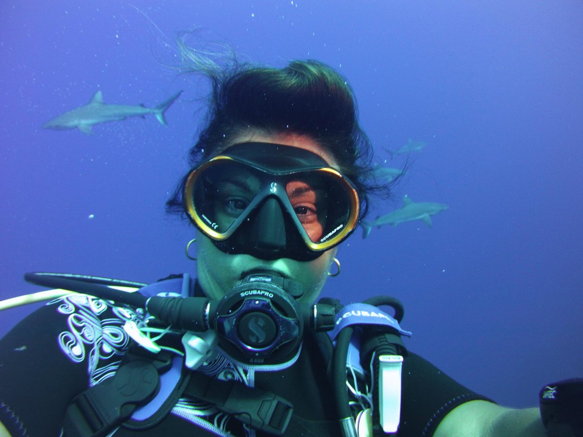 kidsseacamp's tweet image. Q3 Diving at Vertigo @Yap_Divers with @kidsseacamp Selfie of me on a @PADI project aware dive with the kids #twchats