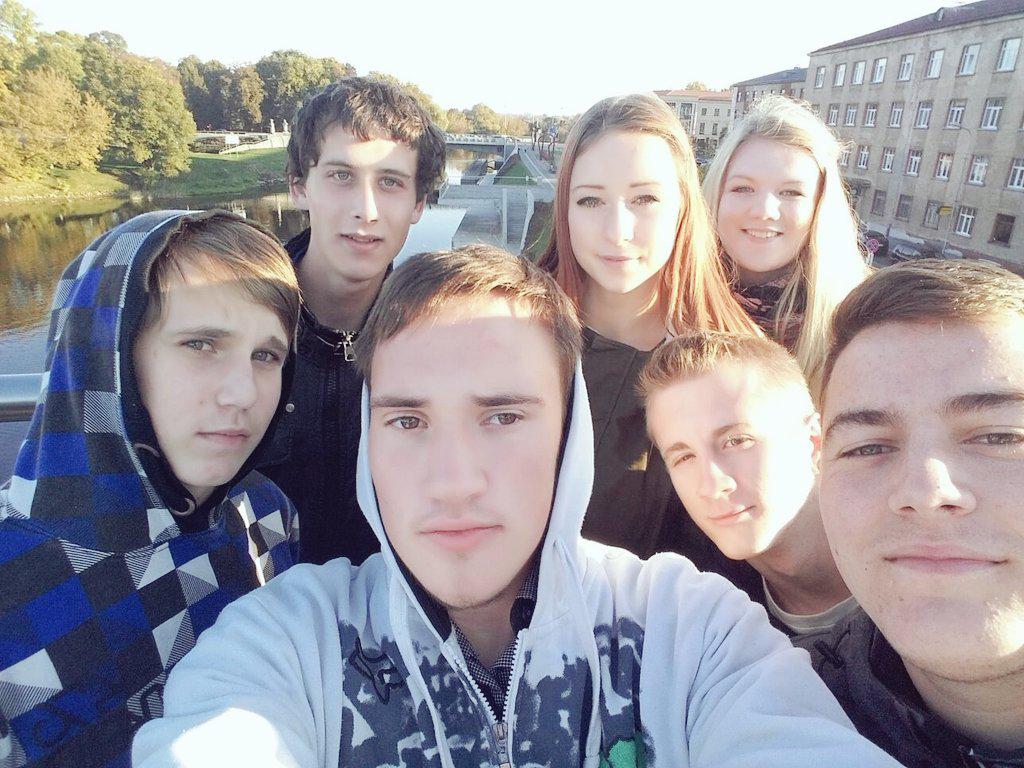 AnnaZingo111's tweet photo. #SELFIJS #JELGAVA #BARKAVIEŠI http://t.co/y2y9c4tCst