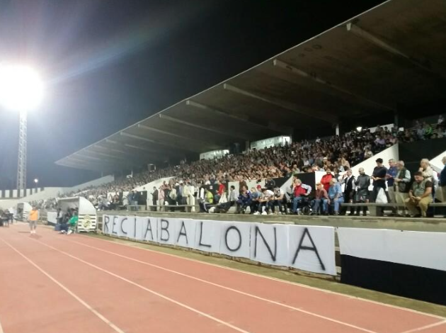 Rafael1Escobar's tweet photo. ¡¡INCREÍBLE!! Hoy hemos jugado 12 desde mucho antes de empezar el partido. ¡Estamos en la siguiente ronda de la Copa! http://t.co/kH4PxVQHXg