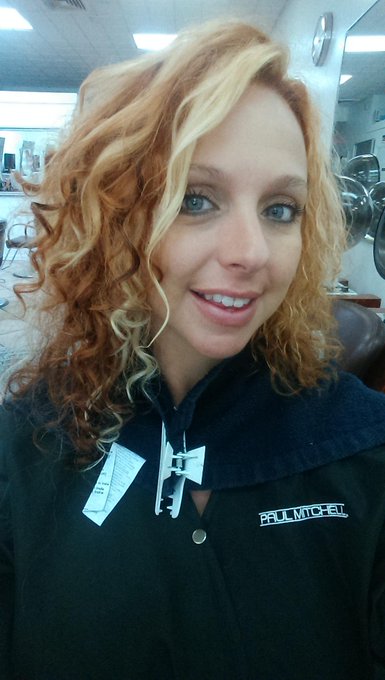 Sporting a new do today! http://t.co/wDCDle4yKs<a href="/tag/live"class="tags"><span>#live</span></a><a href="/tag/ppv"class="tags"><span>#ppv</span></a>