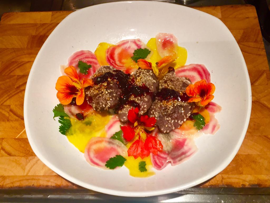CamdenButterfly's tweet photo. @BelsizeParkFA Dinner made with lovely fresh produce I collected last night! http://t.co/oAjzEUiO8a