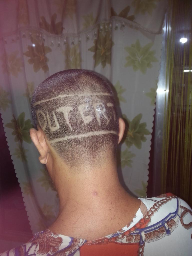 L0oTres's tweet photo. Wala lang , Duterte lang ang peg. #justDUit http://t.co/AsMcHTSQHJ