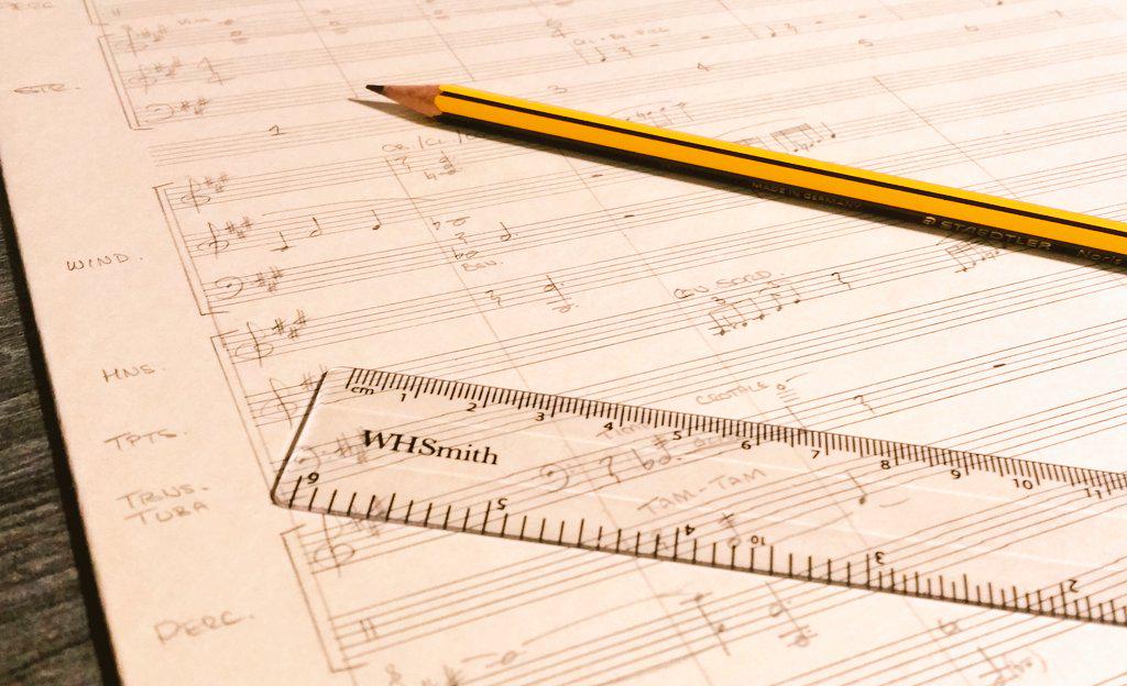 MattEdenMusic's tweet image. Still doing this at midnight on a Wednesday...  #ComposerProblems