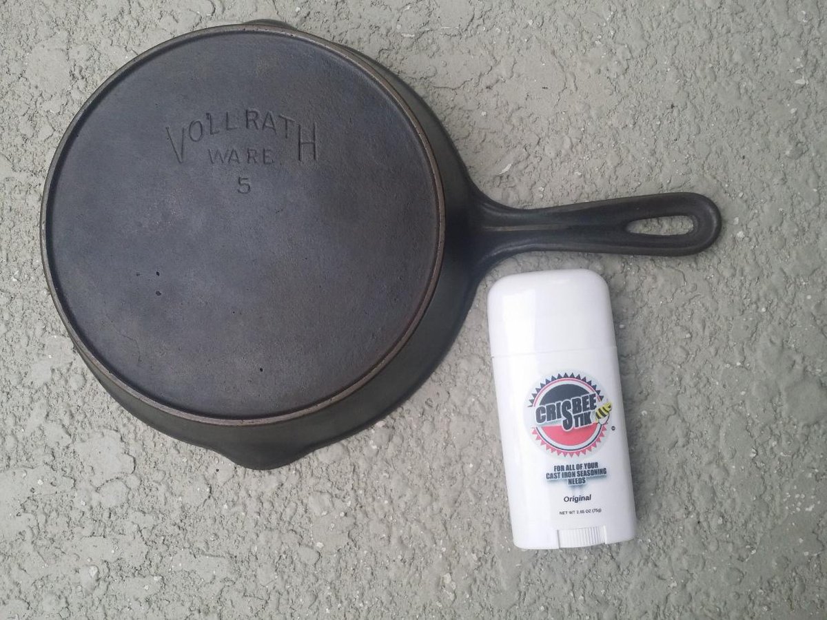 Check out our cast iron skillet giveaway at crisbeepuck.com  #castironseasoning