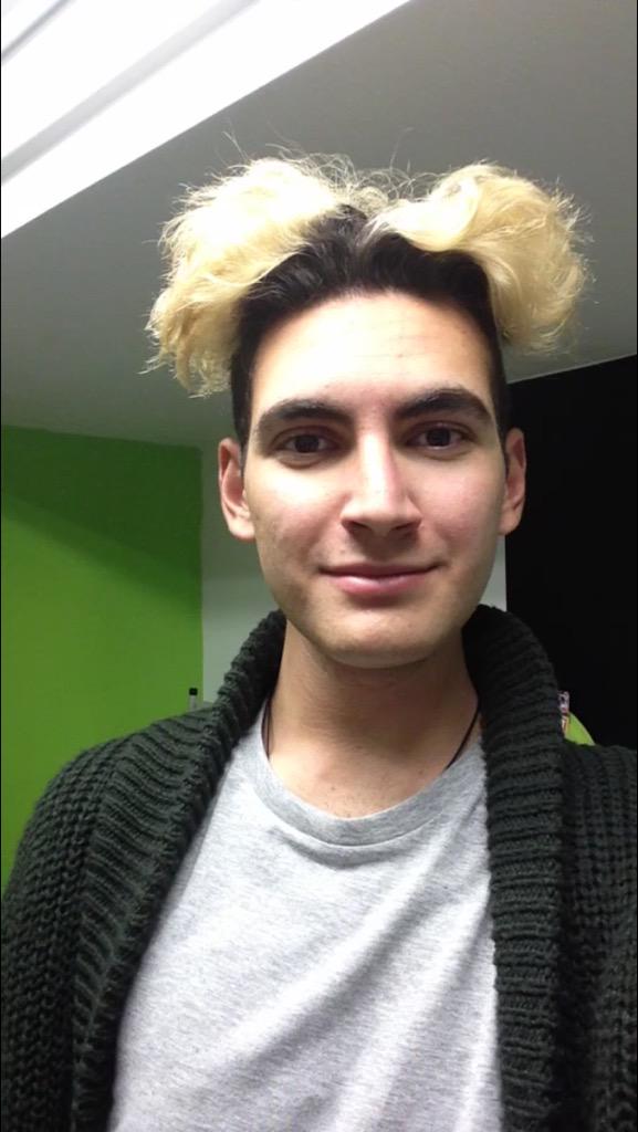 So I really need to get my roots redone... And everything else lol <a href="/TheEllenShow/">The Ellen Show</a> #HairClubForEllen