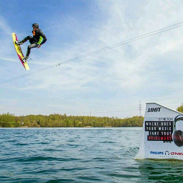 ShrickApp's tweet photo. One solid #wakeboarding moment grabbed by Shrick user STJINNE!
#kicker #kickerjump #720 #handlepass #wakeboarding http://t.co/wqPWw3oof9