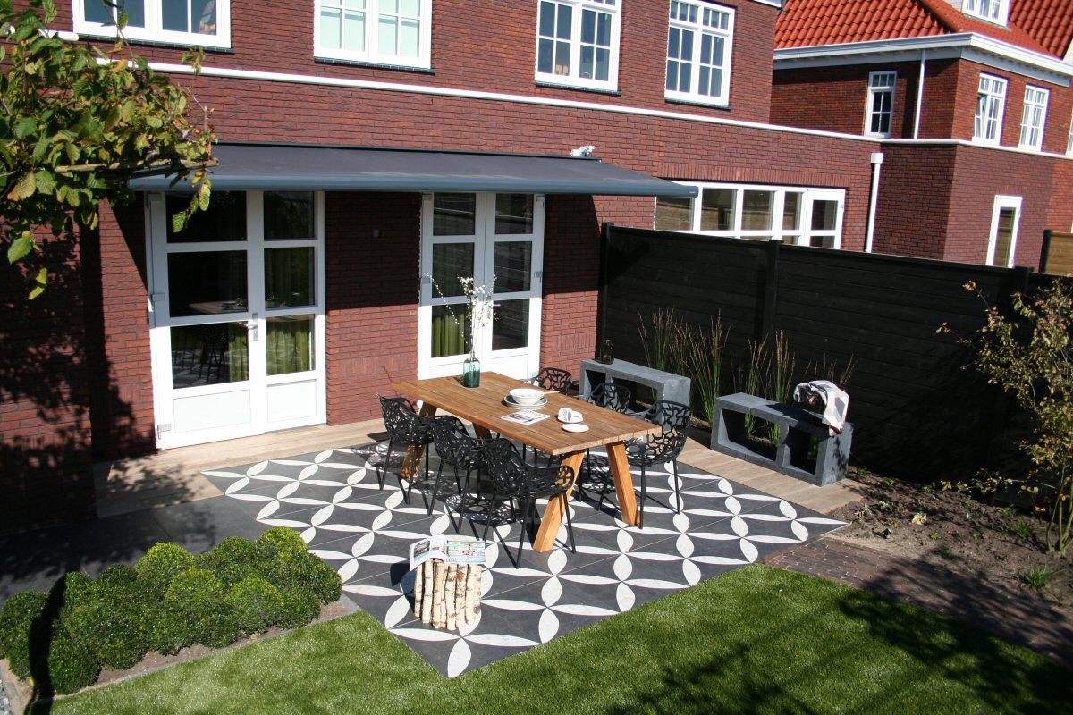 KPSDelftbv's tweet photo. Een kleine bijdrage van #KPSDelft bij deze duizendste stap voor @vtwonen_tegels 

http://t.co/lHEUdCSoYw http://t.co/TeZb9duTQw