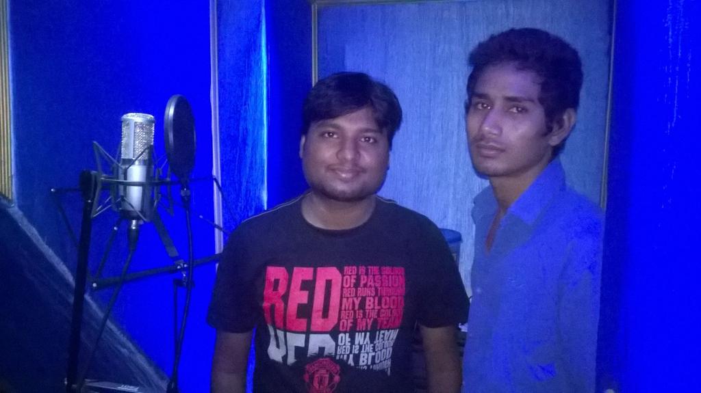 pranavbadwe's tweet photo. Recorded my hindi sad romantic composition .singer Anurag Maurya and  Aarti Deshpande lyrics by Mr. Anup Kuma. http://t.co/srnlRsE0DU