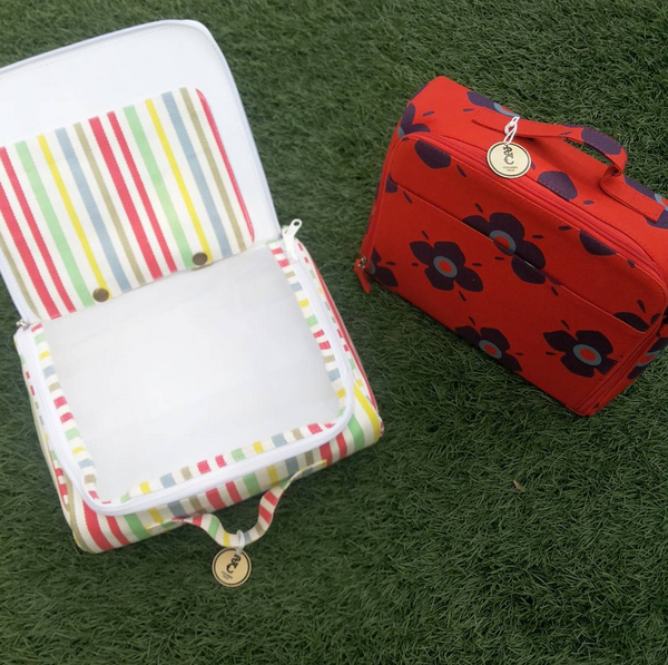 Cute #traveling #bag by Screaming Cheap. For more info, please follow our #Instagram account <a href="/MadAnts_Gallery/">Mad Ants</a> :)