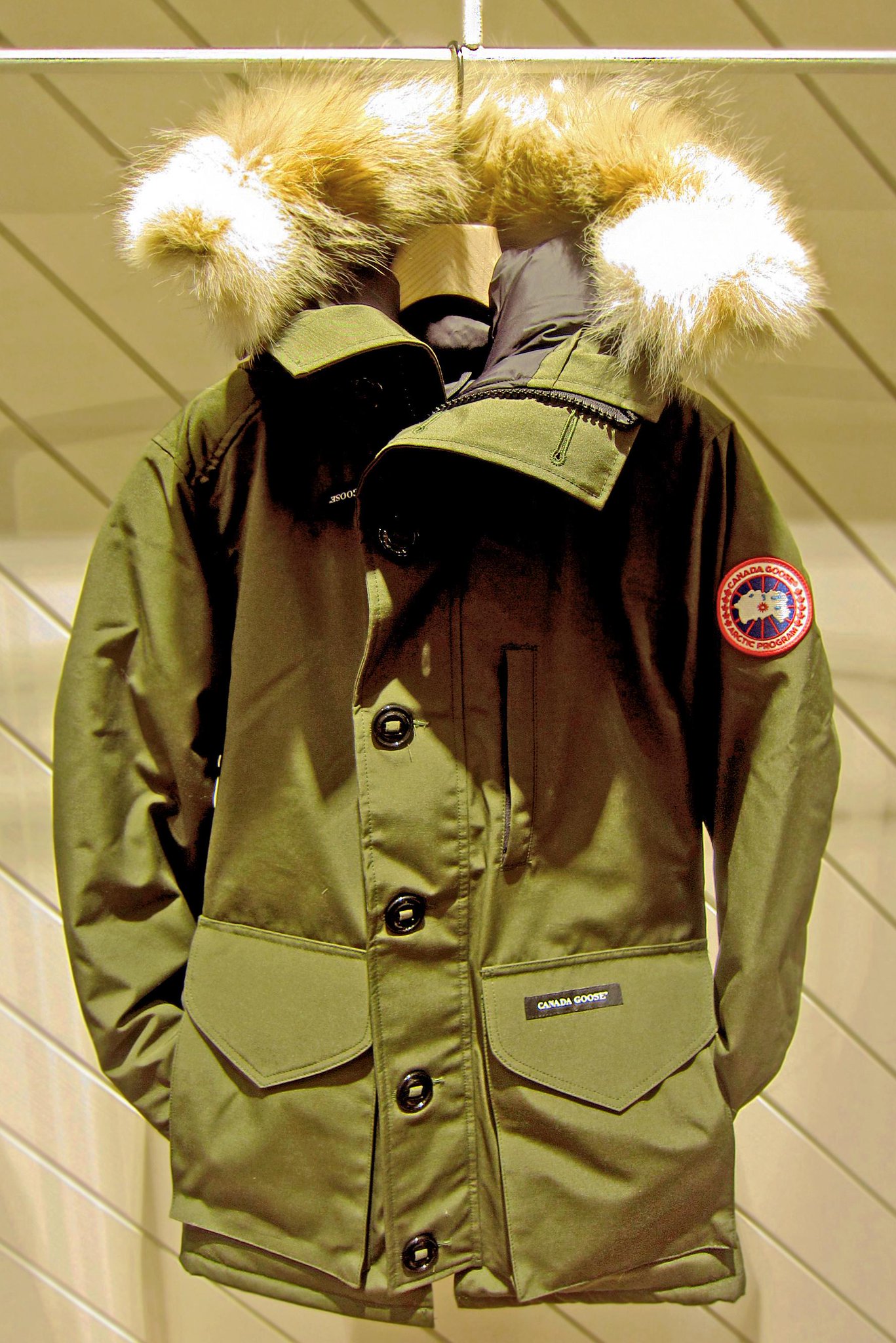 CRWEMEUUEAAb2fS.jpg:large