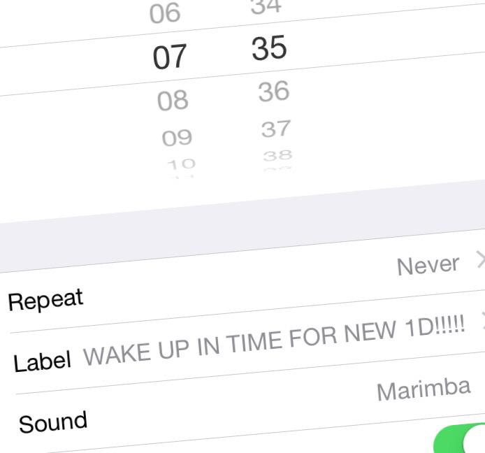 R1Breakfast's tweet image. We&apos;re back tomorrow with the new @onedirection single, Perfect!
It&apos;s on at 7:45am.
Set your alarm NOW!! ⏰
(Marimba?)
