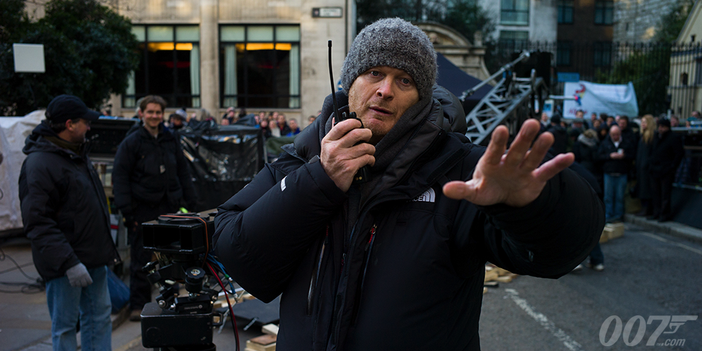 James Bond tweet media