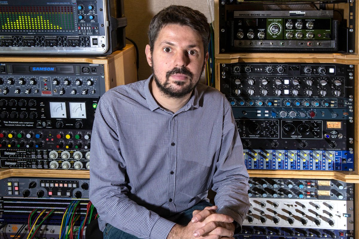 Producer/engineer/<a href="/Calibro35/">Calibro 35</a> founder Tommaso Colliva celebrates his 1st US#1: <a href="/muse/">muse</a>'s Drones psneurope.com/collivas-trave…