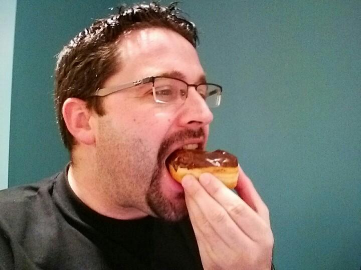 GuillaumeLaurie's tweet image. Donut break at #openedx2015 for the #knotes team !