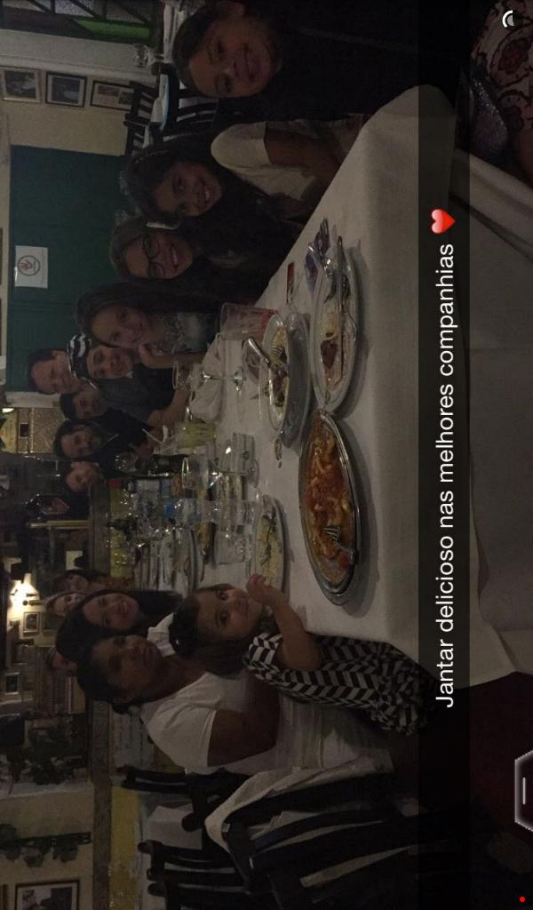 lmlarilm's tweet photo. De Ontem
@larimanoela 
Brigada @amandadpdrvant
Jantar delicioso cvom as melhores companhias
Eu amo muitp http://t.co/tH3XUM40Ez