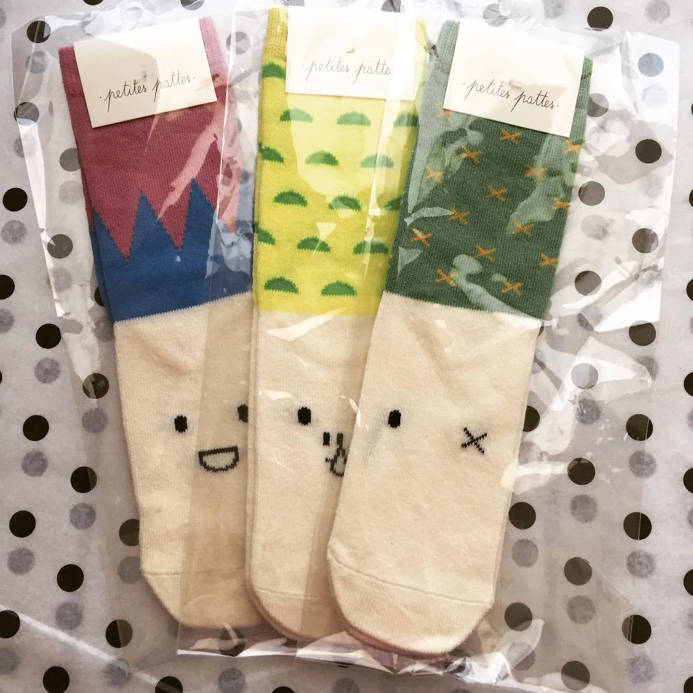 LittlePecoUK's tweet image. Lovely baby shower ideas with free postage! Who wouldn't love these cute socks?!