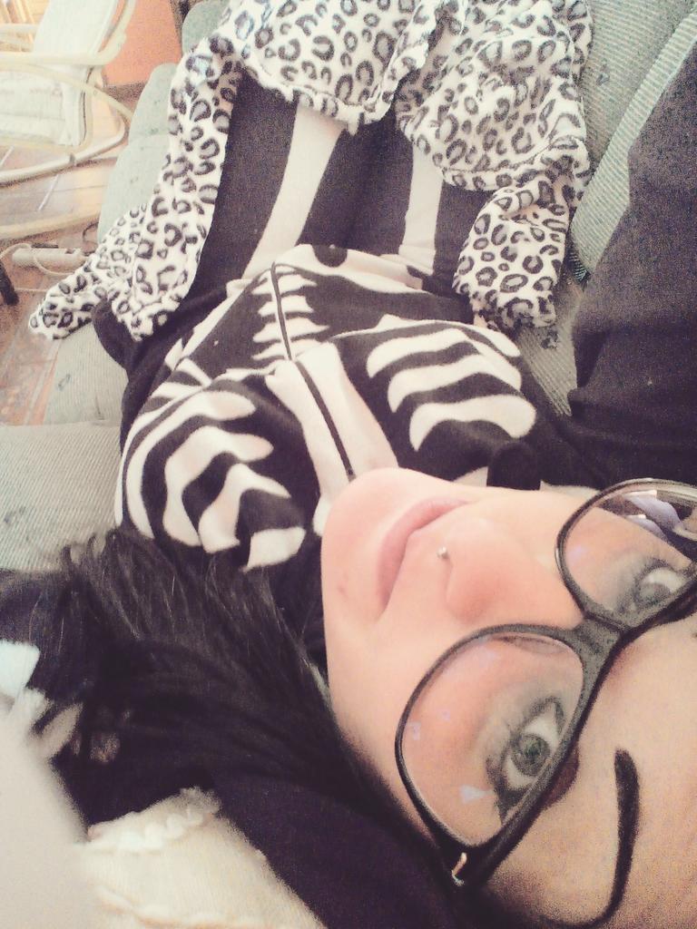 Lo que mola que llegue el fresquito pa ponerte  el esqueleto pijama buzo calentito.  Wiiiii