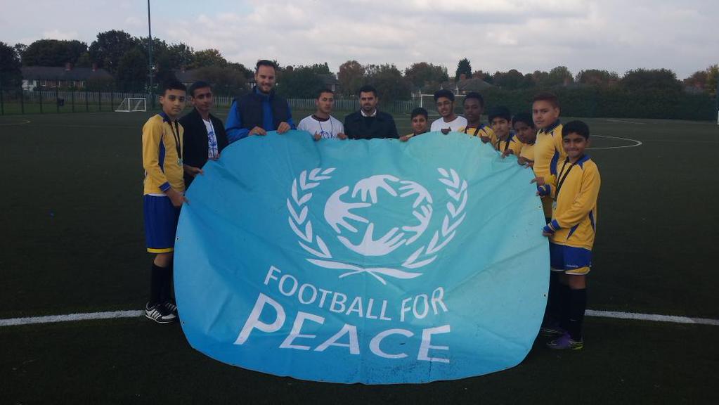 FfP_Global's tweet image. We have launched the Legacy of #PeaceMatch2015 with @BhamCityCouncil at SaltleyAcademy  #FfPGlobal #CreatingDialogue