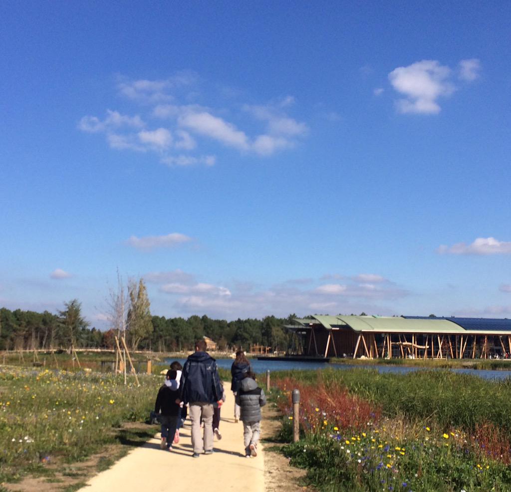 AnneLaureVal's tweet image. Avec @NikonFR, les plus petits se mettent dans la peau d'un vrai Photographe animalier à @CPBoisAuxDaims !