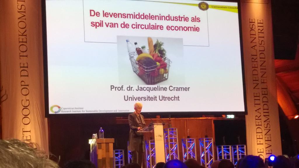 Levensmiddelenindustrie is volgens Jacqueline Cramer de spil van de circulaire economie.